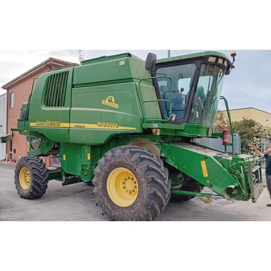 MIETITREBBIA JOHN DEERE CTS 9780 HILLMASTER