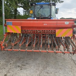 SEMINATRICE KUHN BS 300