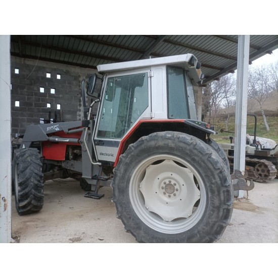 MASSEY FERGUSON 3085 E ___ TRATTORE GOMMATO