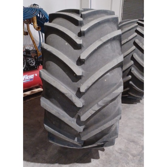 COPPIA GOMME MICHELIN __ 800 / 65 R 32 + CERCHIO